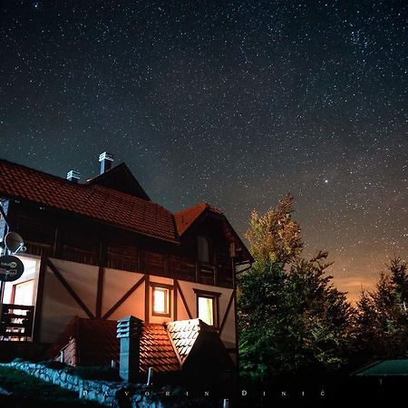 Apartments Andric カルゲスケ・バレ エクステリア 写真