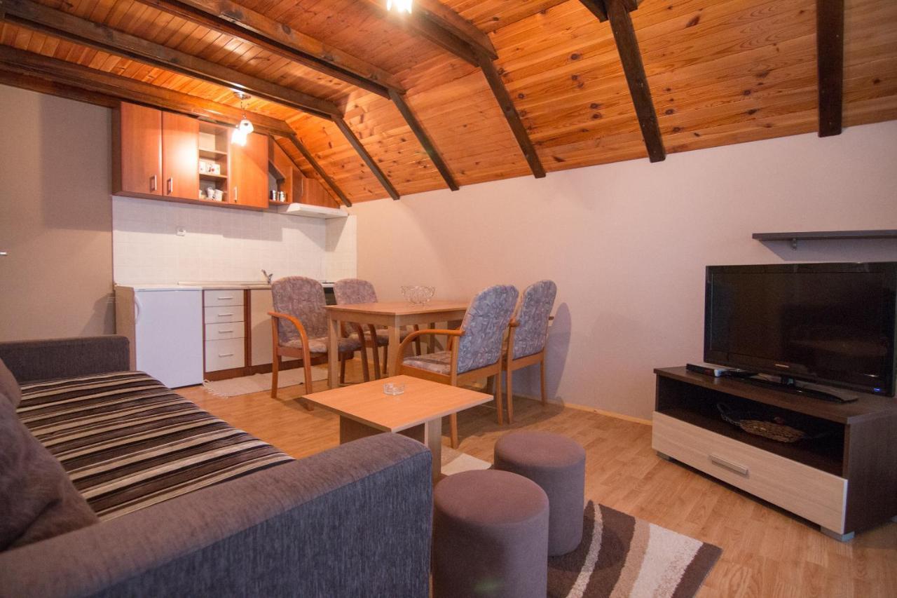 Apartments Andric カルゲスケ・バレ エクステリア 写真